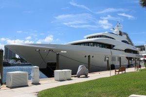 Investing in a yacht for rent – does it pay off?